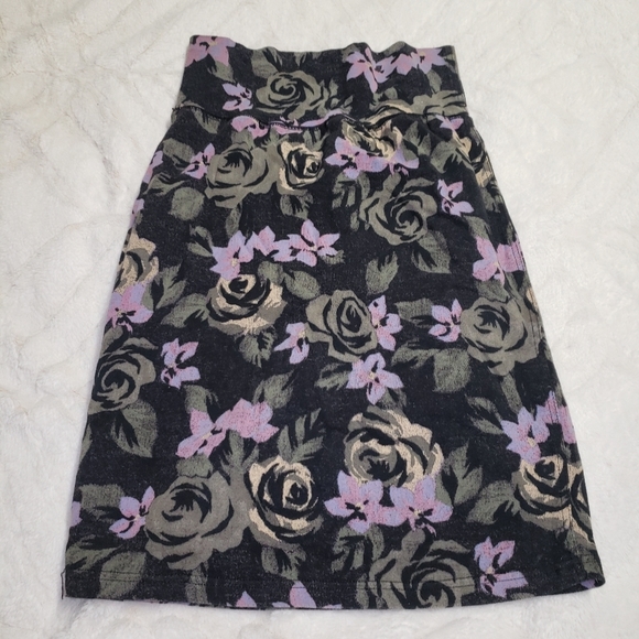 Wilfred Dresses & Skirts - Wilfred Floral Midi Pencil Skirt